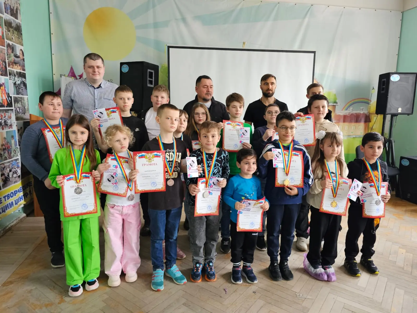 Юные таланты Аксайского района сразились в турнире по русским шашкам